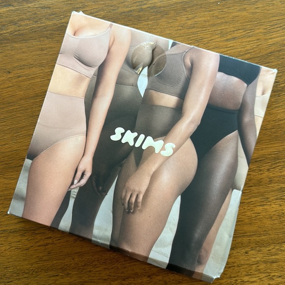 SKIMS Core Control Brief - Picture 7 of 10